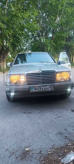 Mersedes benz w124