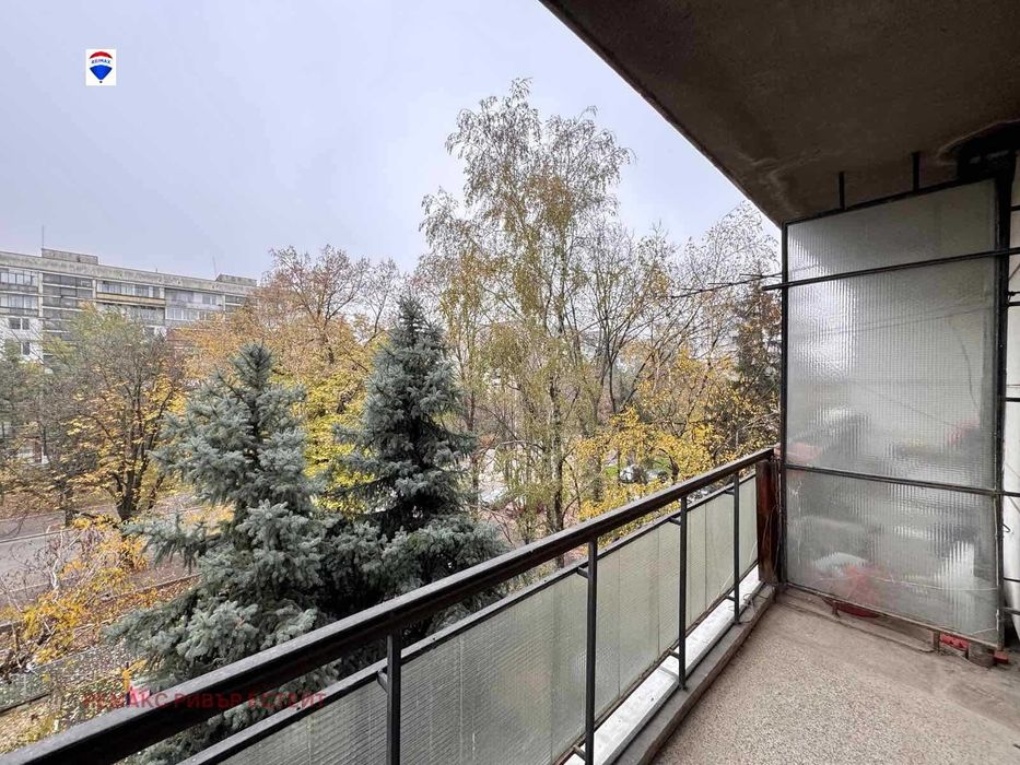 Продава се Тристаен апартамент в Русе, Възраждане - 78 кв.м за 1345 €/кв.м - Снимка #11