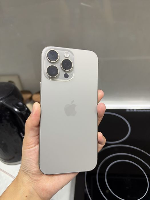 Продам Iphone 16 pro max