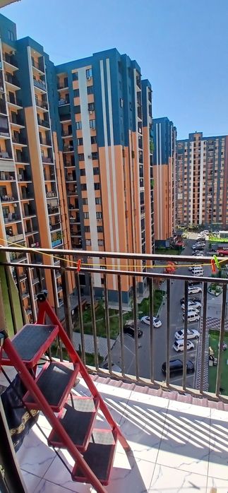 Yangi Darxonda 16/9/3 xonali 63 kvm kvartira sotilsdi