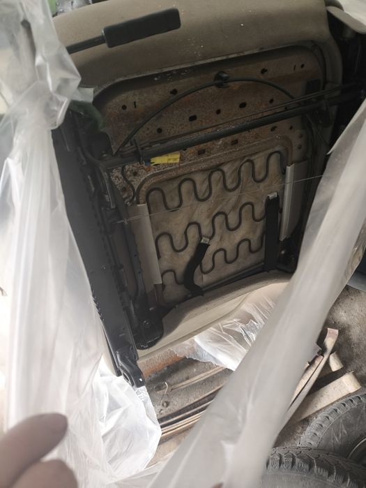 Сиденья автомобильные