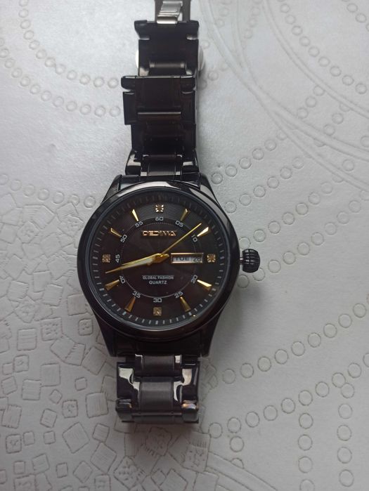 Часовник луксозен