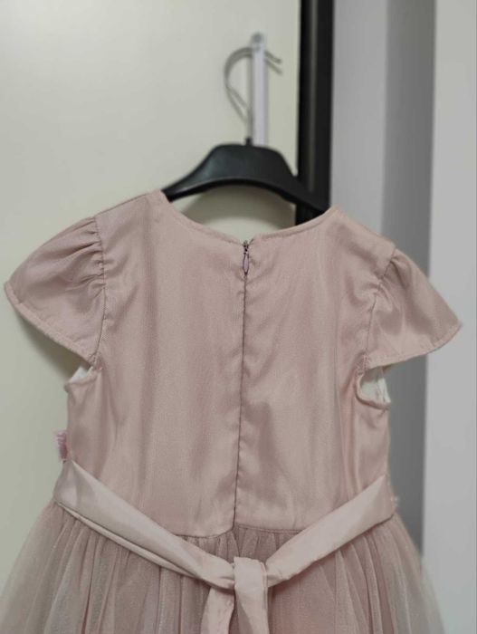 Красива детска рокля