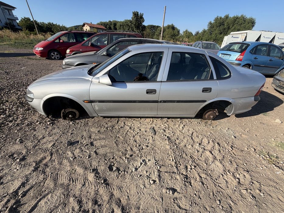 Opel Vectra B 1.6 16V X16XEL 100 к.с. 1998 г. на части