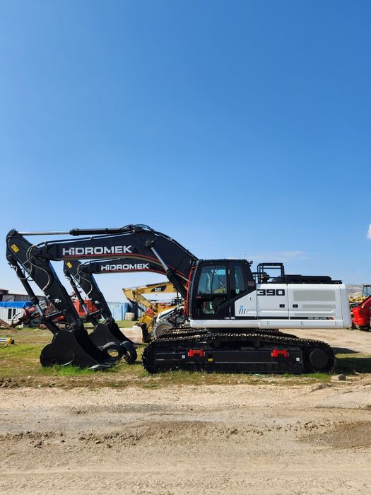 Экскаватор гусеничный Hidromek 390