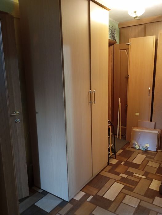 Плательный шкаф для хранения одежды