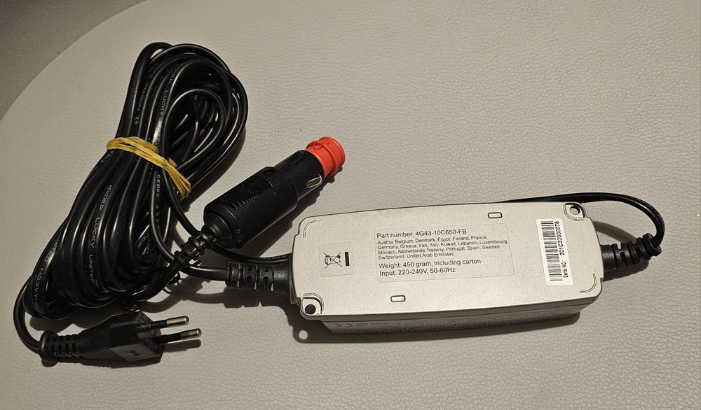 Redresor Incarcator acumulator auto Aston Martin original CTEK