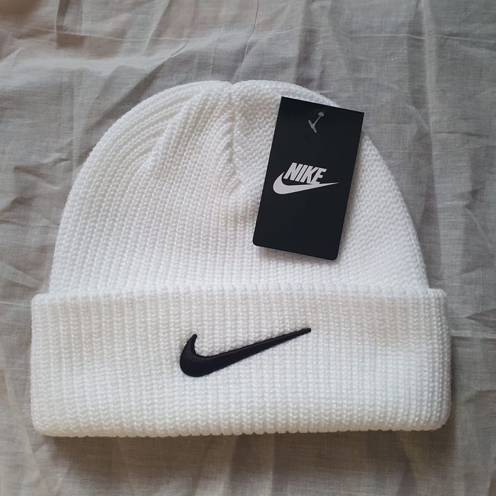 Шапка nike Atyrau