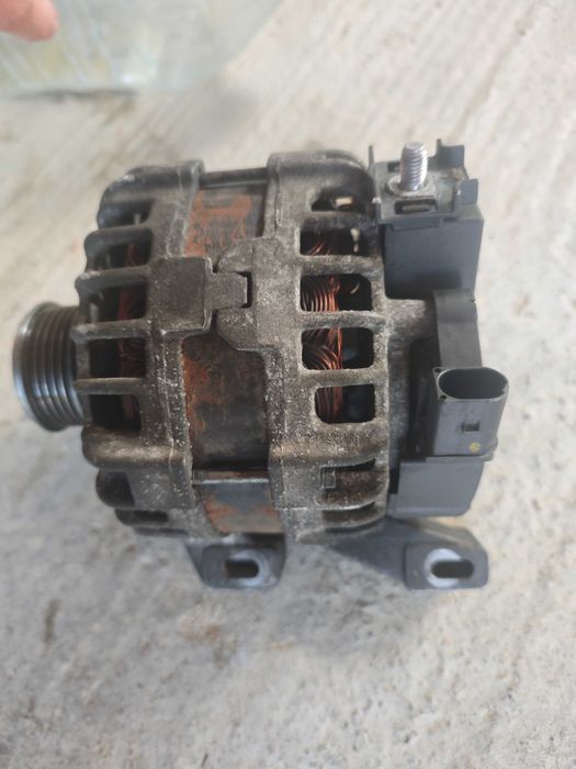 Alernator Volvo XC60, model 2015, motor 2.4