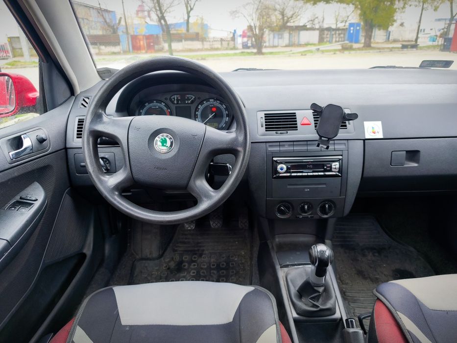 Vând Skoda Fabia 1.2 benzina – 2005