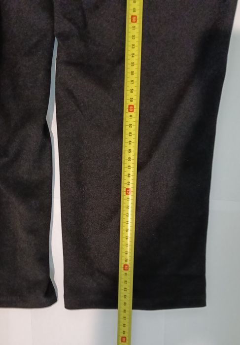 Două perechi de pantaloni damă, noi, cu etichetă,