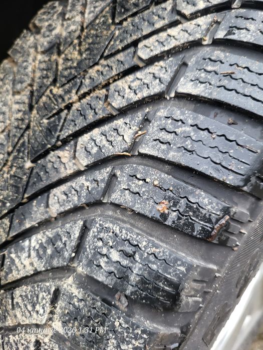 Anvelope Iarna 255 45 r20