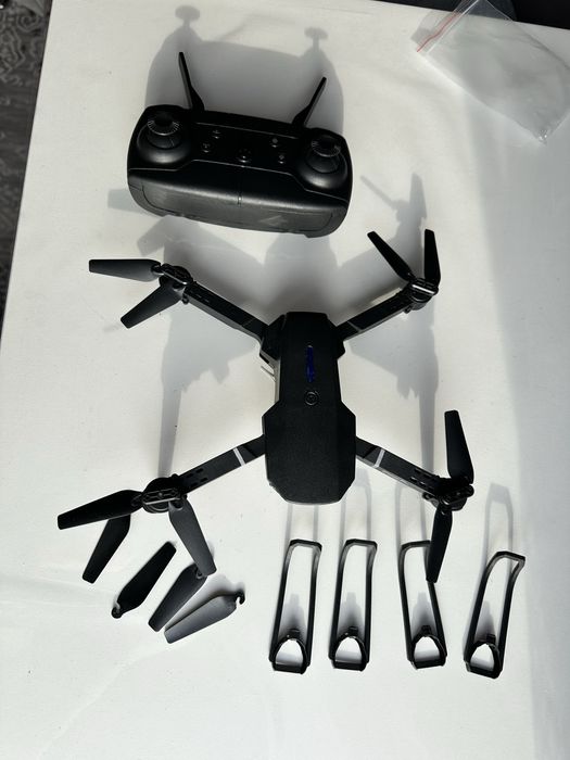 Продаётся Дрон Е88