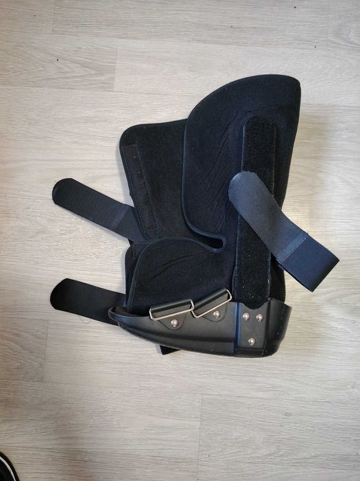 Orteză fixă lungă pentru gleznă tip Walker