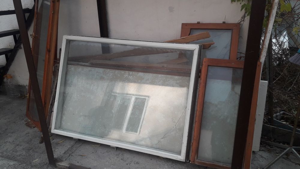 Окна, двери б/у для стр.