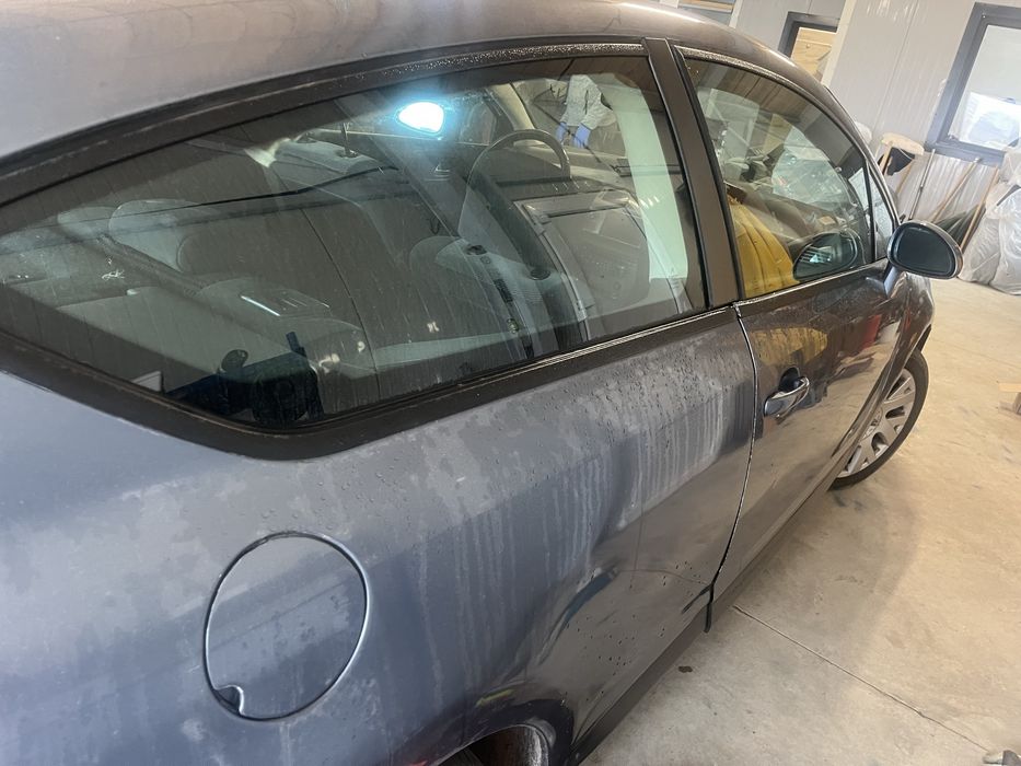 Vand usa stanga fata si dreapta Citroen C4 coupe 2004-2008