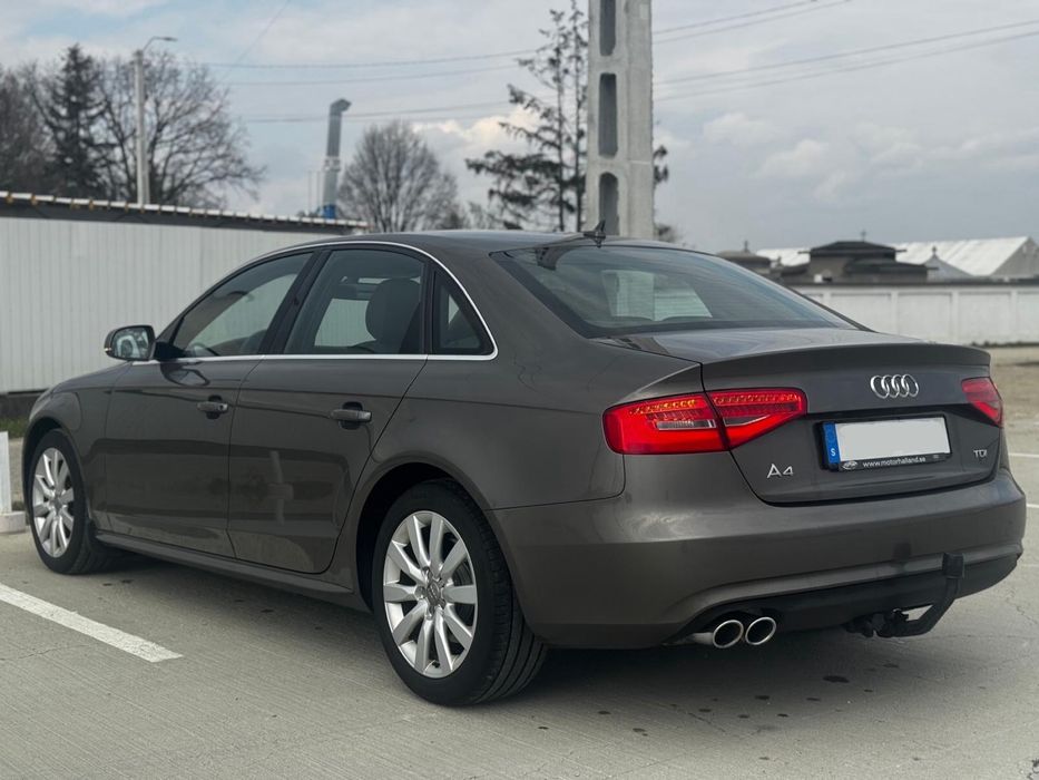 Audi A4 B8 Facelift 2014//2.0TDi-177CP//Full LED Bi-Xenon-Sport Line
