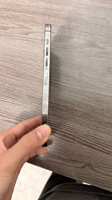 Продам телефон айфон 13 про макс