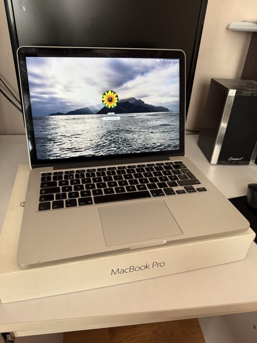 Macbook pro 13.3 sotiladi