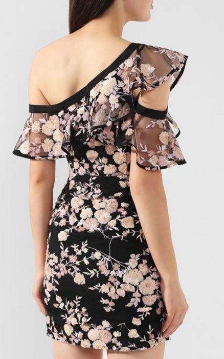 рокля Self-portrait