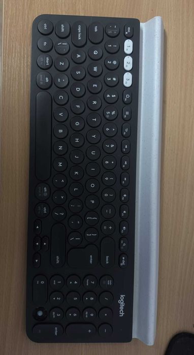 Клавиатура Logitech K780