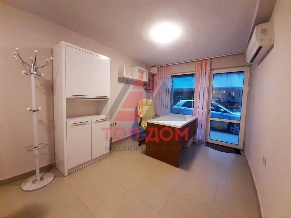 Дава се под наем Магазин в Варна, Левски - 17 кв.м за 229.5 € - Снимка #1
