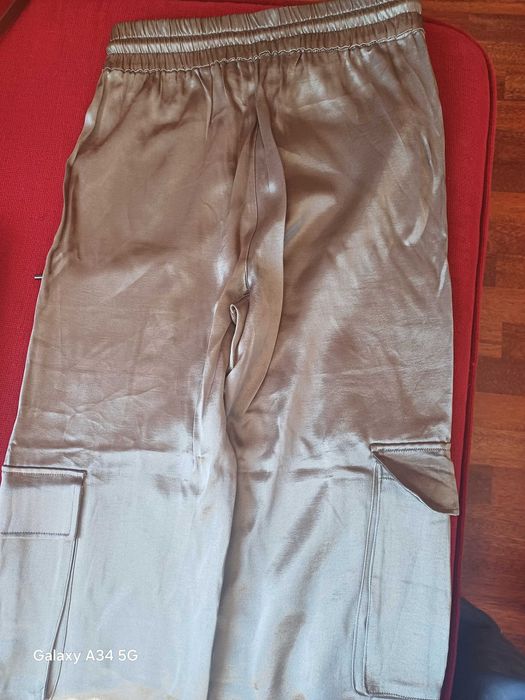 Сатенен карго панталон GUESS размер S