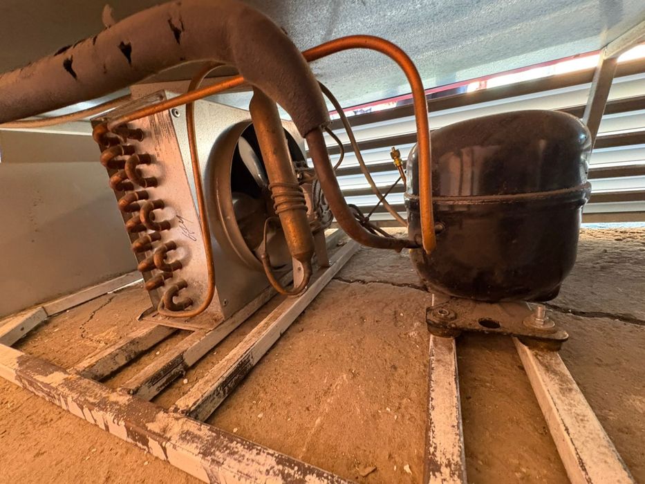 Холодильник ветриный