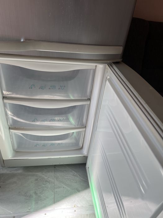 Продам холодильник не рабочий