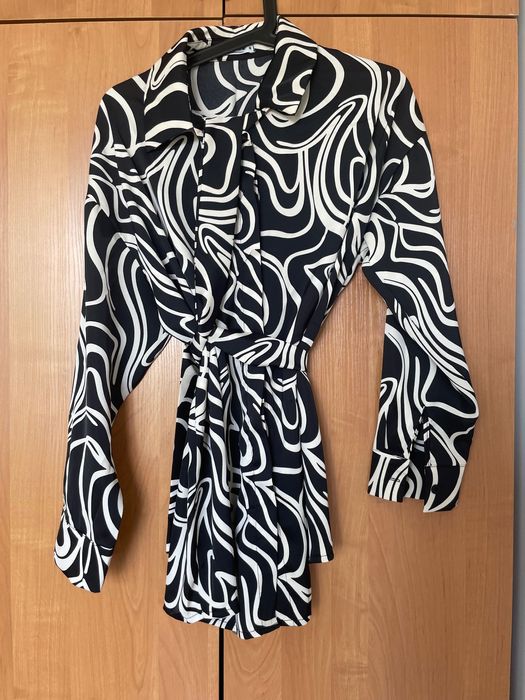 Нарядные вещи женские