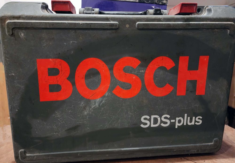 Професионален перфоратор Bosch GBH 2-24 DSR