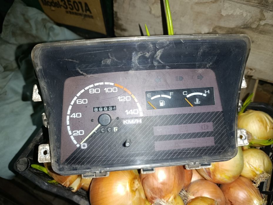 Ishlamaydigan damas tablo