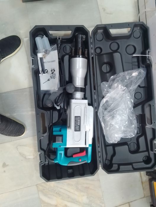 Инструментлер сатылады таза коланмаган