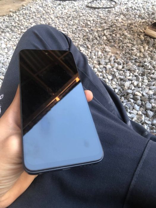 Infinix hot 60 i   ideal