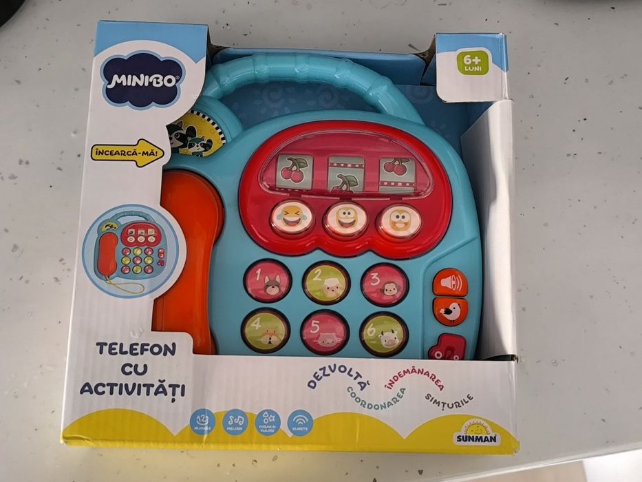 Telefon cu activități pentru bebelusi 6 luni +