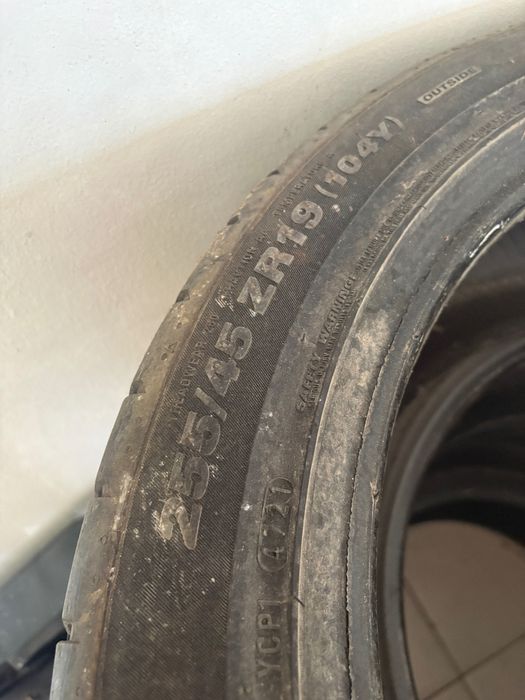 255/55/19 KUMHO  (104Y)