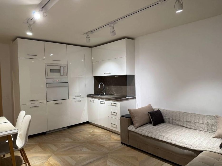 Дава се под наем Двустаен апартамент в София, Студентски град - 65 кв.м за 650 € - Снимка #1