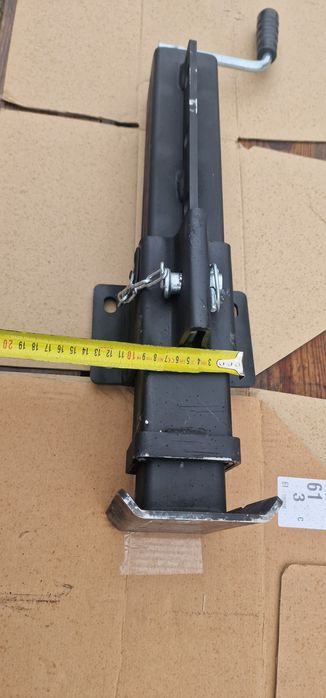 Picior sprijin remorca agricola 7 tone pret 750 lei se poate trimite p