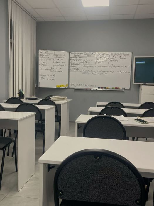 O’quv markazi Xususiy maktablar uchun STOL STULLAR