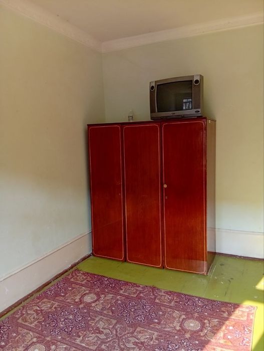 Сдаётся 2х ком квартира на 1 этаже, ор:5 мкр,Навруз, 13 школа