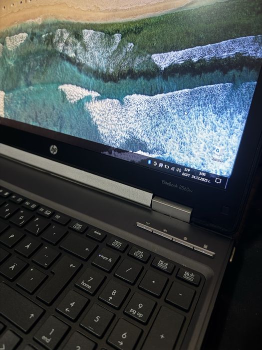 HP Elitebook 8560W Workstation i7/8GB/240GB