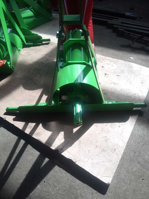 tocator crengi melcat pentru tractor ,transport inclus