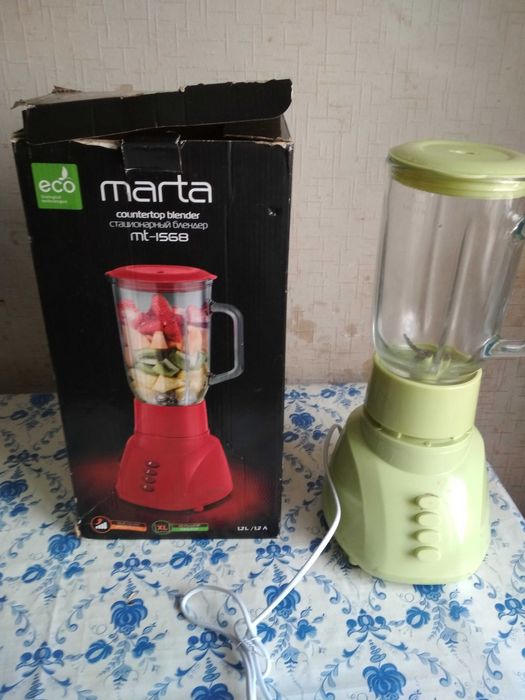 Блендер электрический,  в отличном рабочем состоянии!