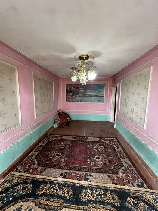 Срочно продается кв дешево Микрорайон