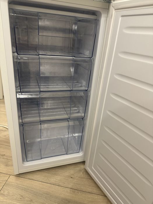 Холодильник Almagreen BCD - 228 белый