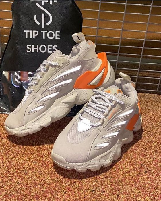 Кроссовки новые, унисекс, обувь