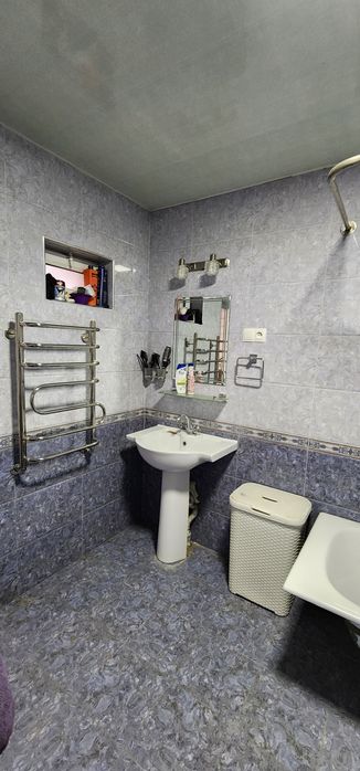 Уй Учаска сотилади 6 сотих 6 хона