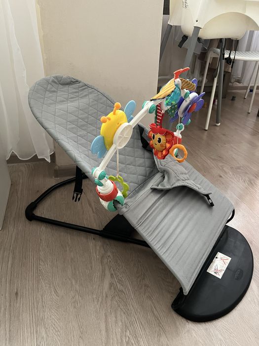 Шезлонг для новорожденных