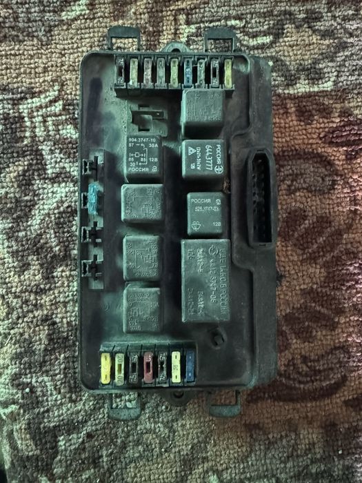 Продам блок предохранитель на ваз 2114