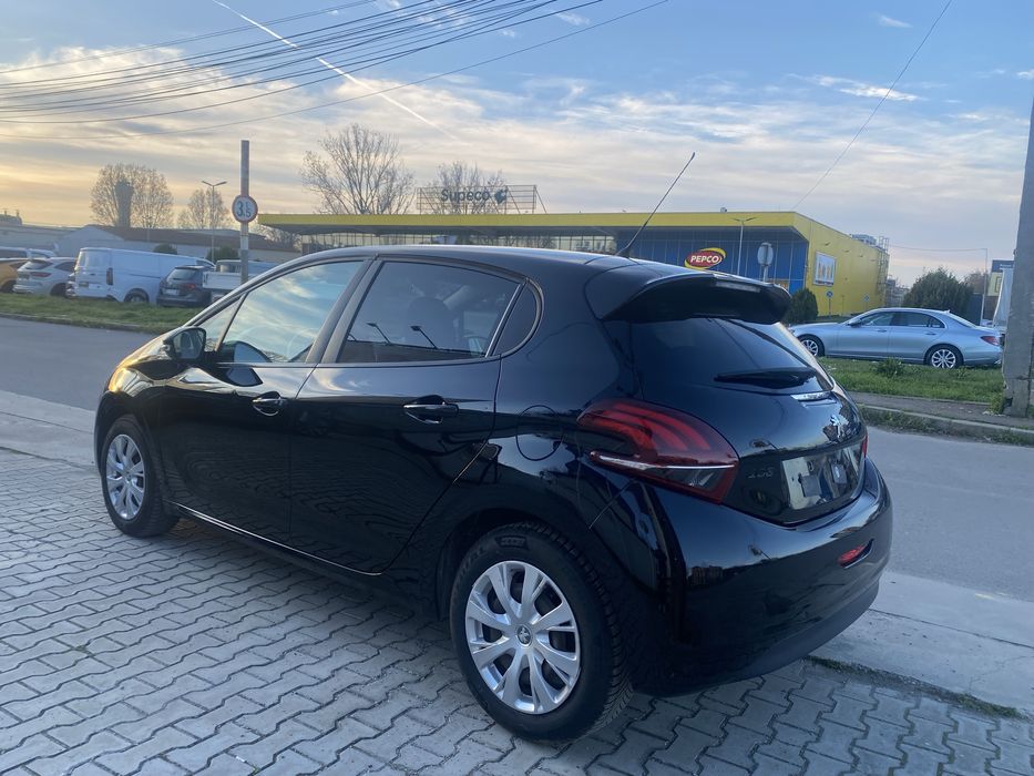 Peugeot 208 -1.6 diesel E6-2017